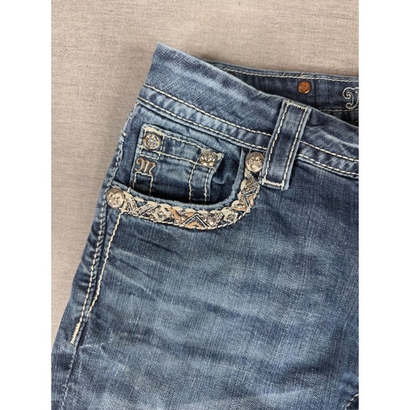 Miss Me Womens Capris Size 25 Medium Wash Whiskering Embellished Stitch *READ - Picture 5 of 10